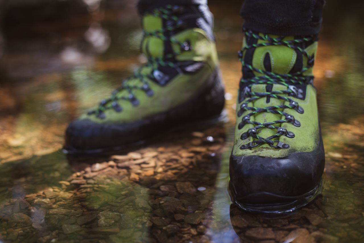 Path_Santiago_boots 2